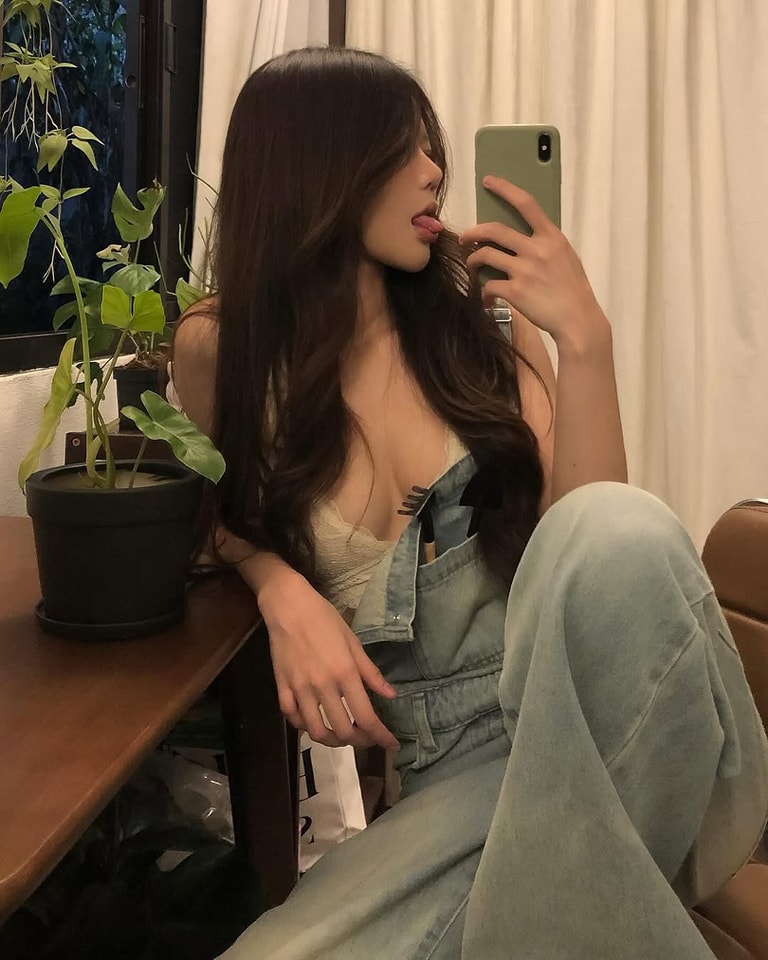 Ảnh con gái che mặt đẹp