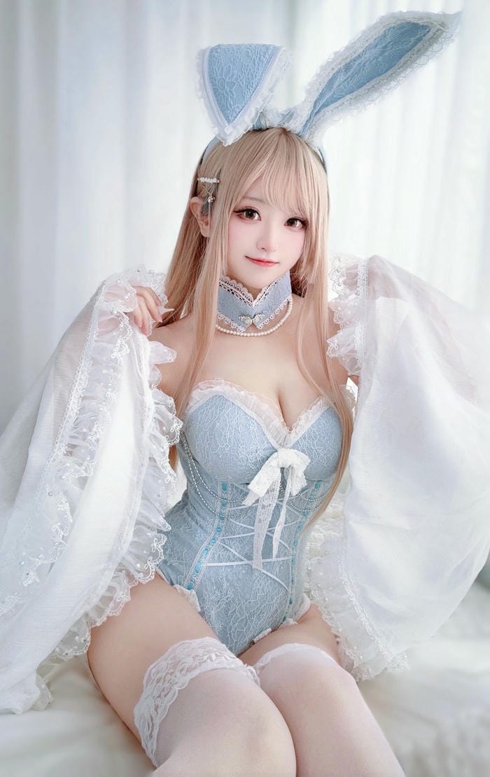 Bộ ảnh cosplay đầy nóng bỏng của nữ thần phim