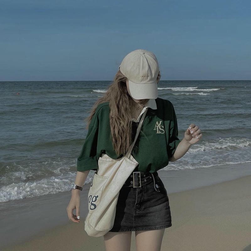 Ảnh gái xinh che mặt buồn