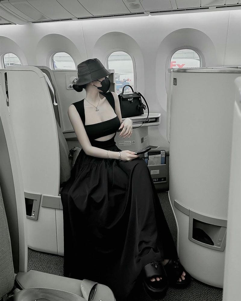 Hình ảnh nữ che mặt ngầu