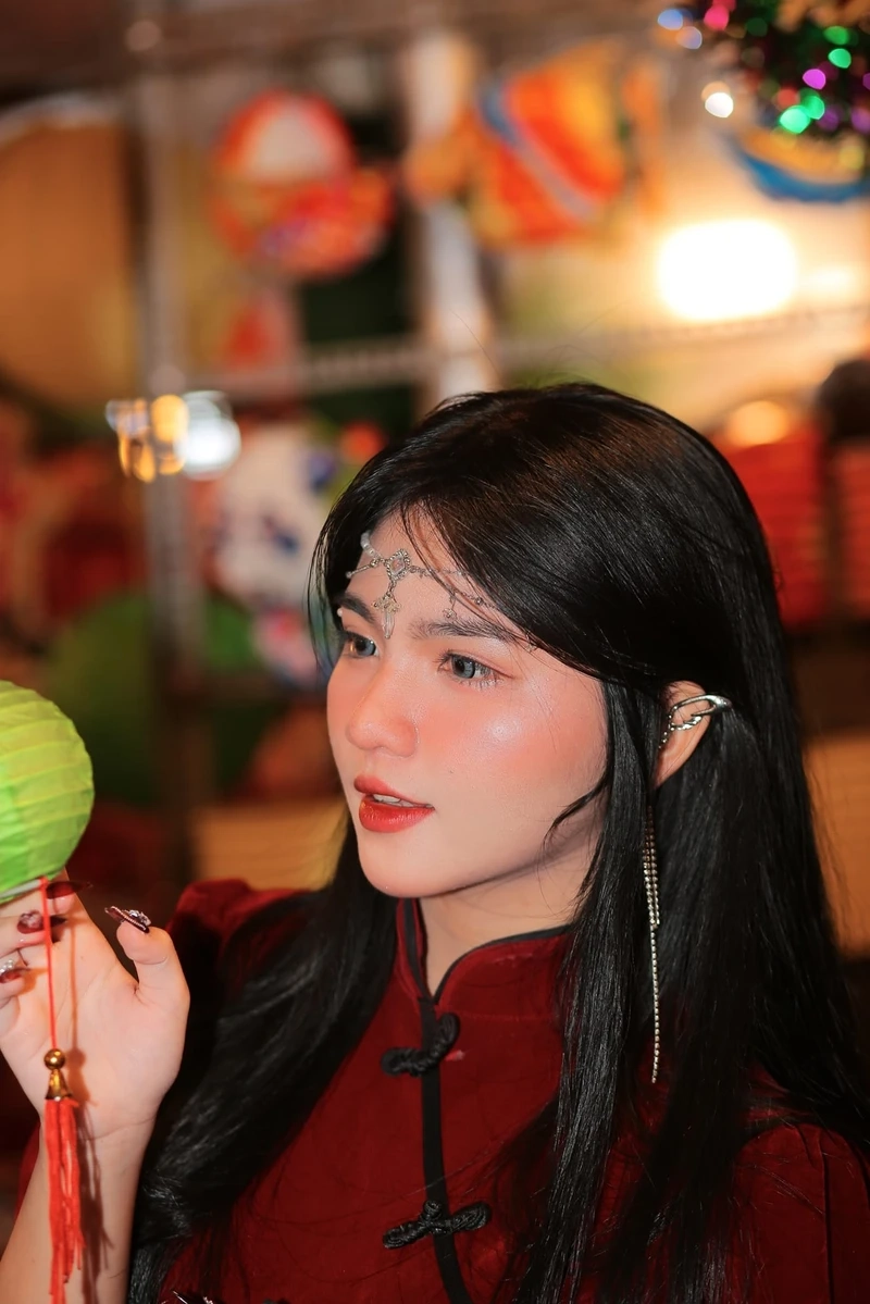 Ảnh Gái Xinh Đẹp Tỏa Sáng Không Thể Rời Mắt