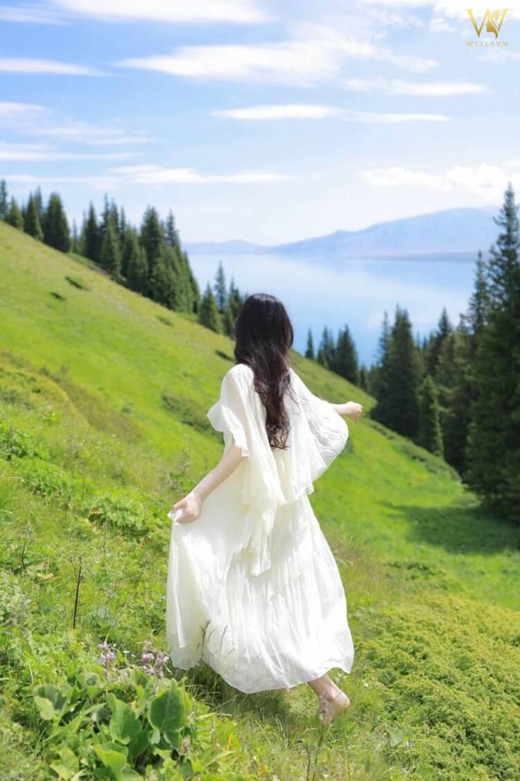 Hình ảnh girl che mặt buồn đầy ẩn ý và nghệ thuật