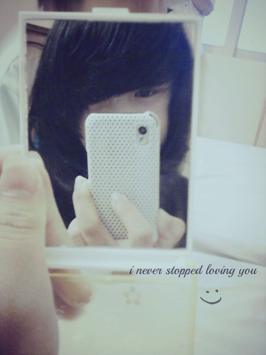 Bức tranh trung học của gái xinh che mặt