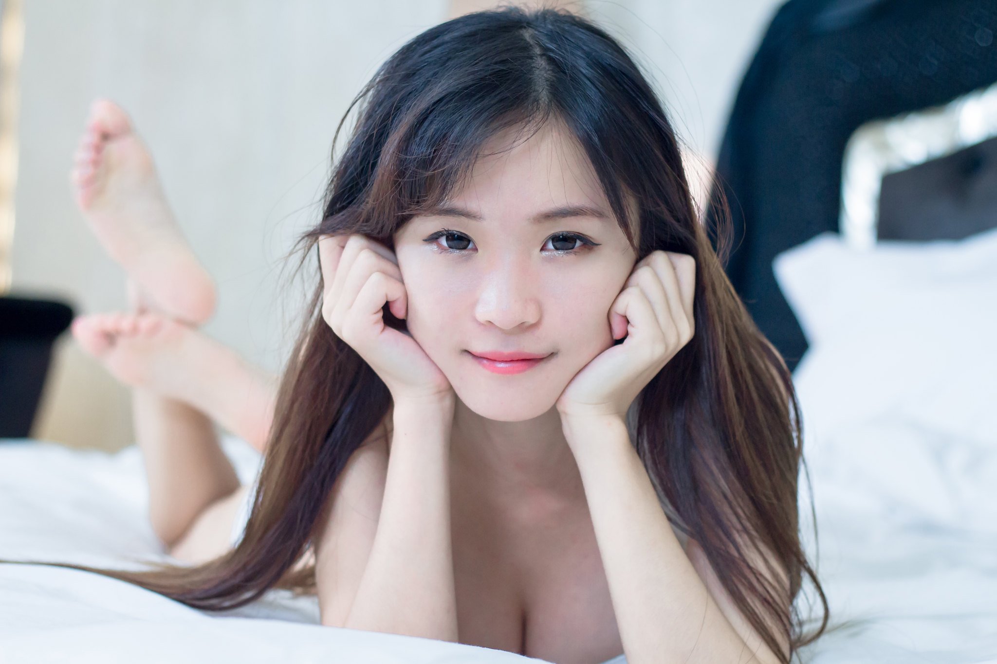 Hình ảnh gái xinh mặc đồ ngủ gợi cảm, nóng bỏng