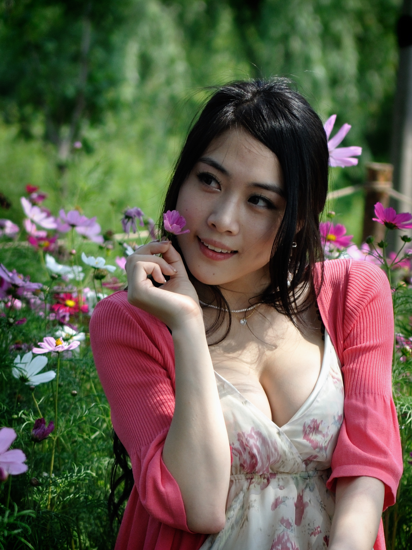 Ảnh gái xinh vú to đẹp căng tròn, quyến rũ, sexy nhất