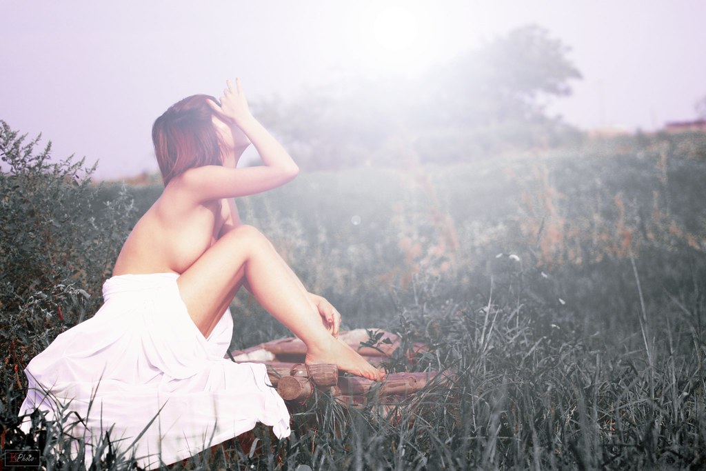 Ảnh gái xinh khoe vú nóng bỏng hết nước chấm