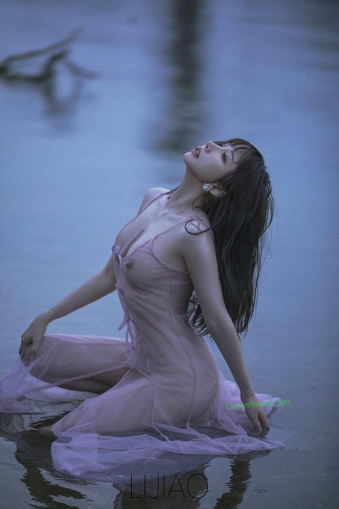 Hình ảnh gái xinh khoe hàng trong nước cực hấp dẫn