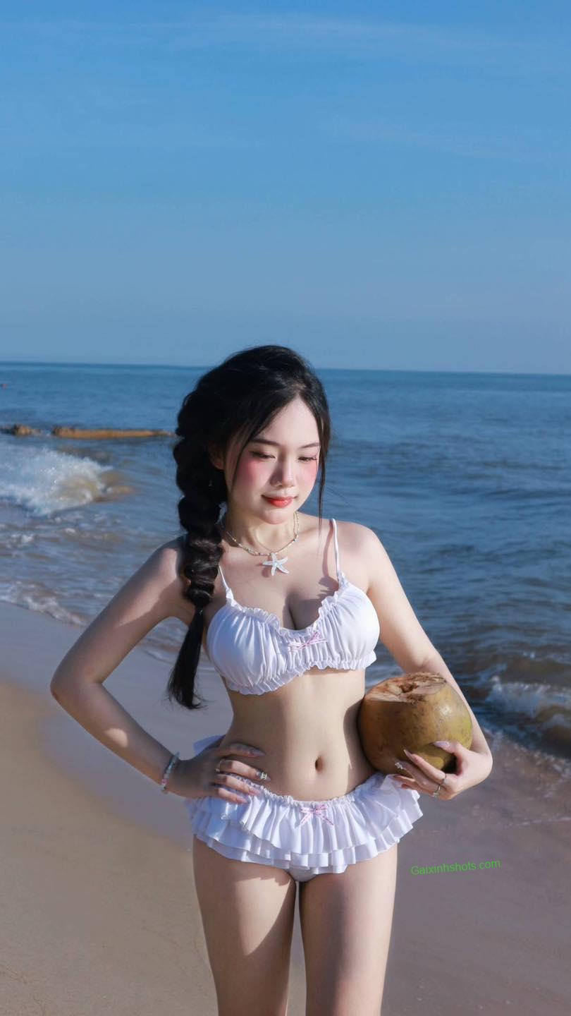 Ảnh Gái Xinh Mặc Bikini Đẹp Quyến Rũ Say Đắm