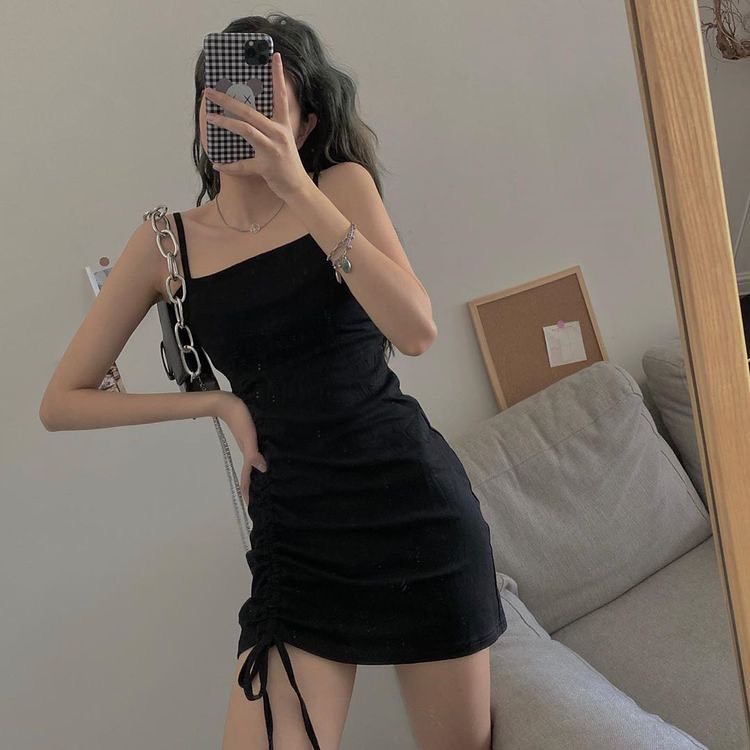 Hình Ảnh Gái Xinh Che Mặt Tóc Ngắn