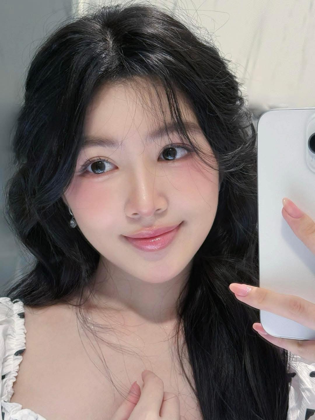 Ảnh girl xinh nổi bật với sự xinh đẹp và cuốn hút từng khoảnh khắc