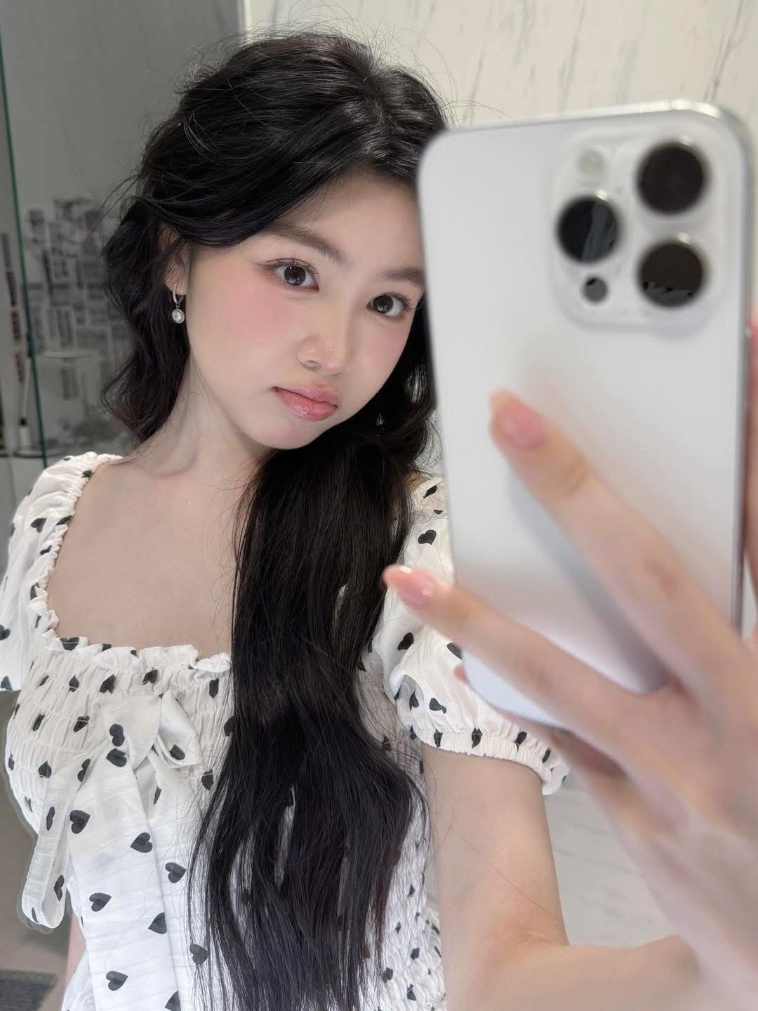 Hình gái xinh siêu cute dễ thương