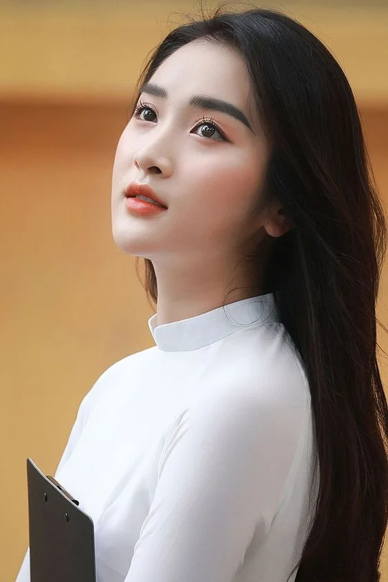 Ảnh Gái Xinh Khiến Cộng Đồng Mạng Mê Mẩn