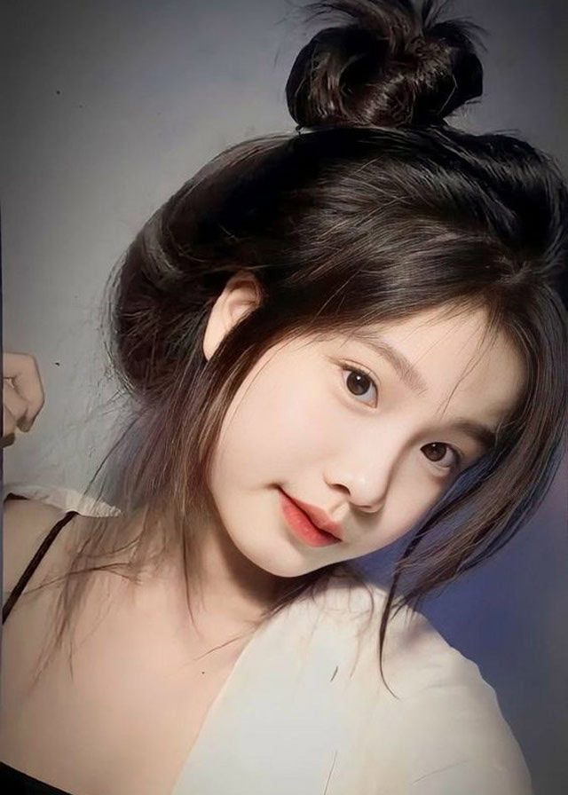 Hình Ảnh Hot Girl Mặt Vuông Cute Xinh Đẹp Nhất