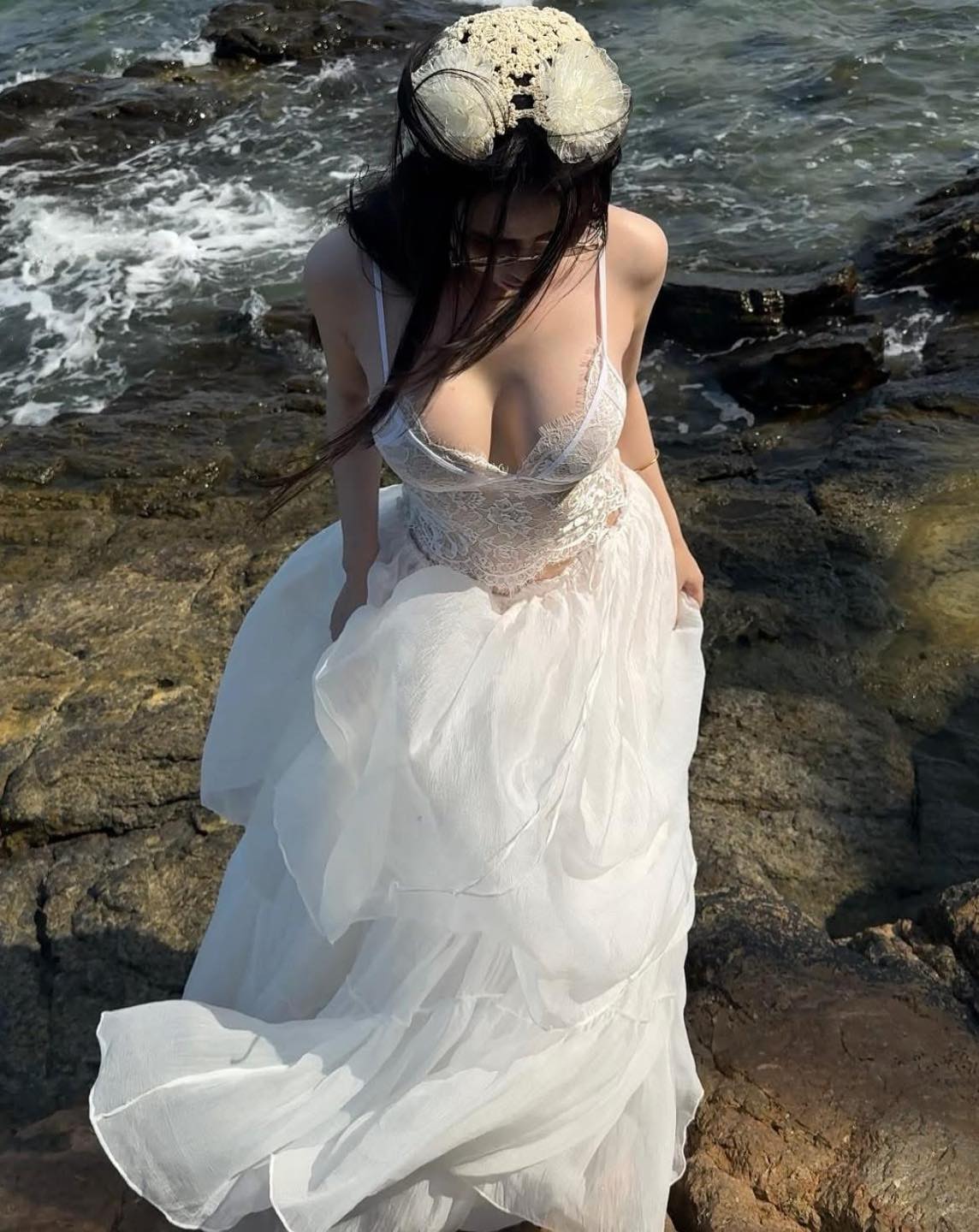 Ảnh cặp đào mọng khiến anh em si mê không lối thoát