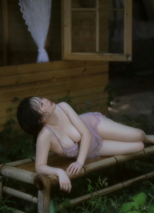 Bộ ảnh vú to của gái xinh lộ nhũ hoa full HD