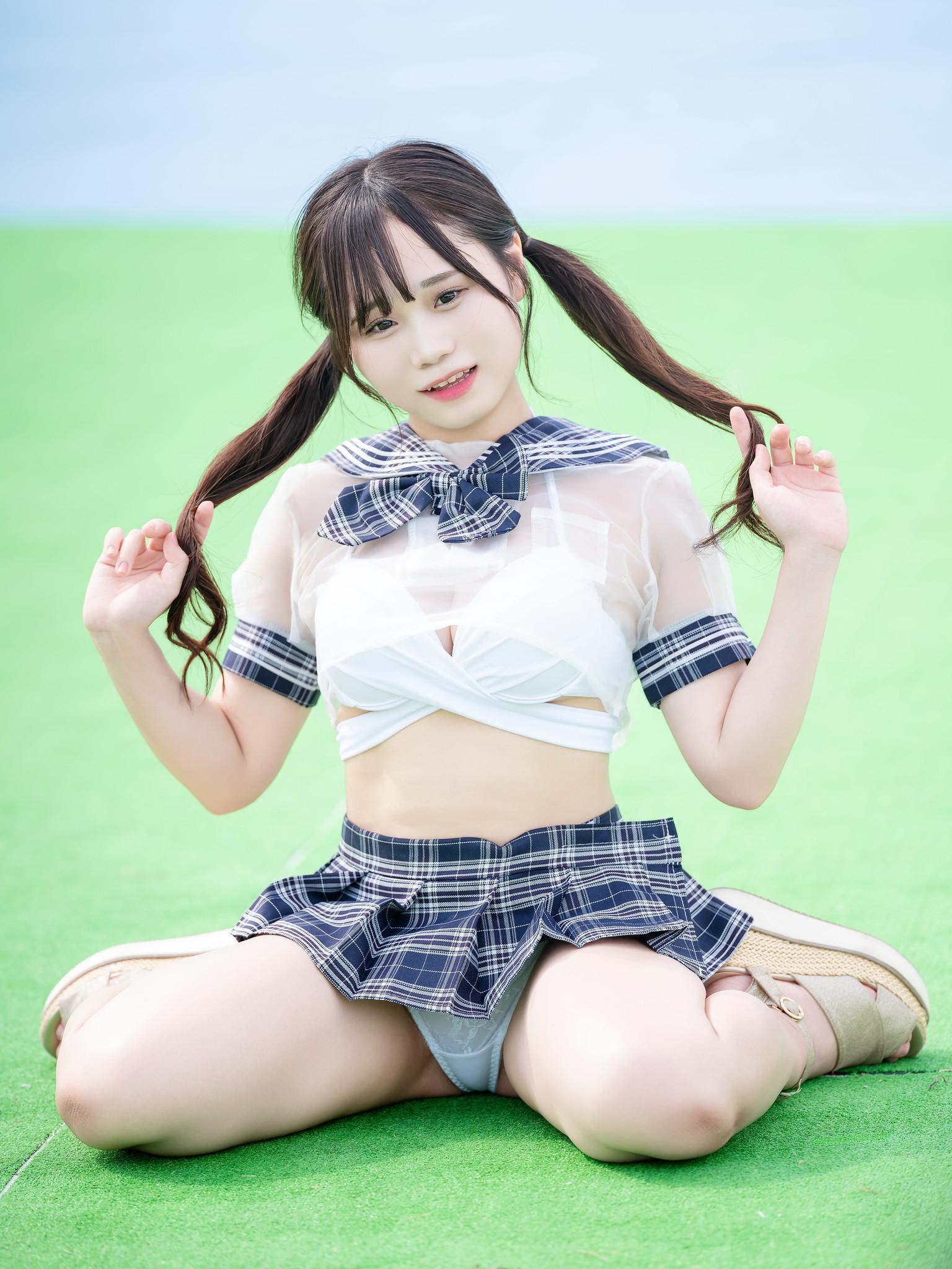 Ảnh gái sexy trong chiếc váy ôm sát cơ thể