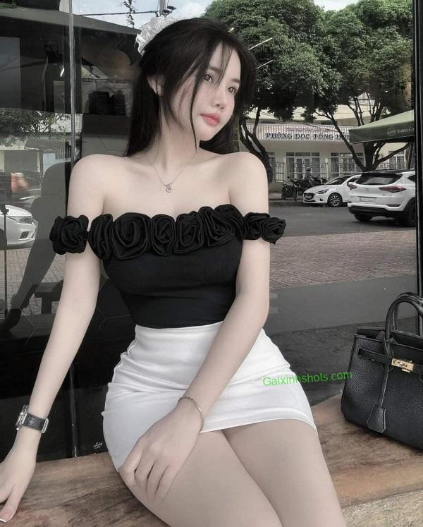 Váy ngắn dạ hội với thần thái rạng