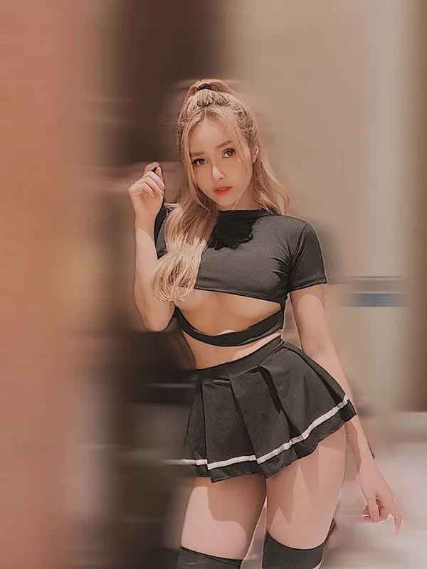 Ảnh gái xinh Việt Nam mặc váy ngắn dễ thương