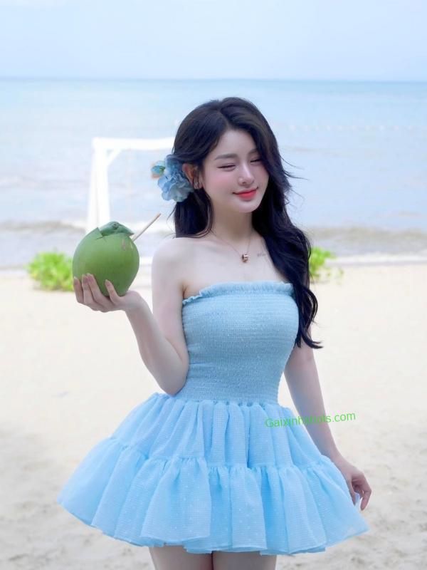 Dáng váy ngắn như nói hộ cá tính riêng