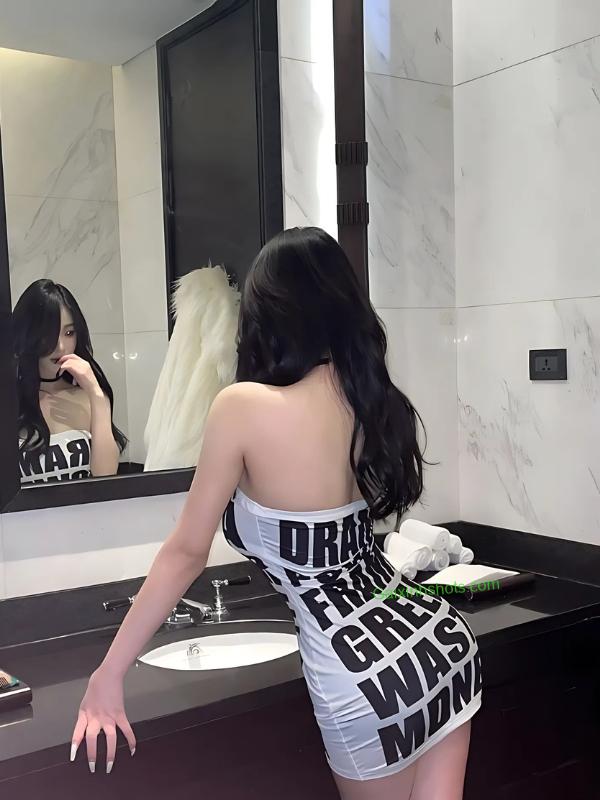 Hình ảnh gái xinh mặc váy ngắn đẹp mê hồn