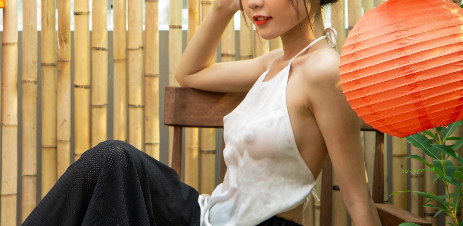 ảnh gái xinh sexy vú bự da trắng, mắt to, dáng chuẩn