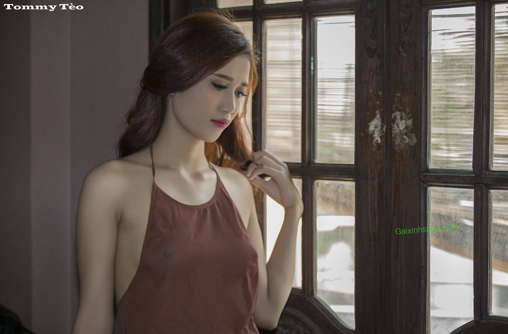 Ảnh gái xinh Sexy vú bự khoe ngực to hấp dẫn