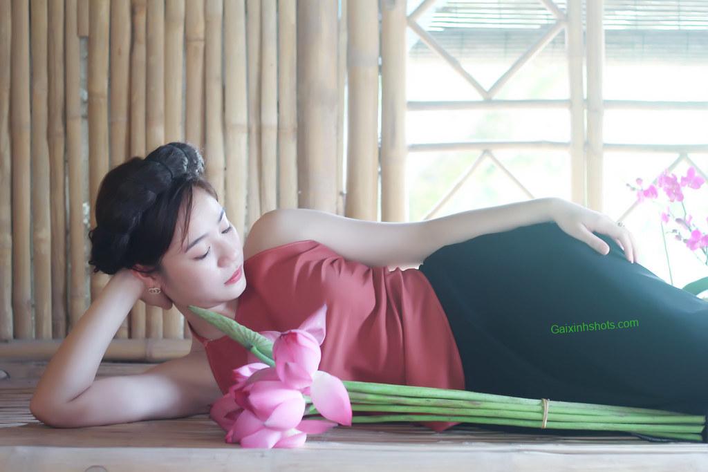 Ảnh gái xinh sexy múi mít