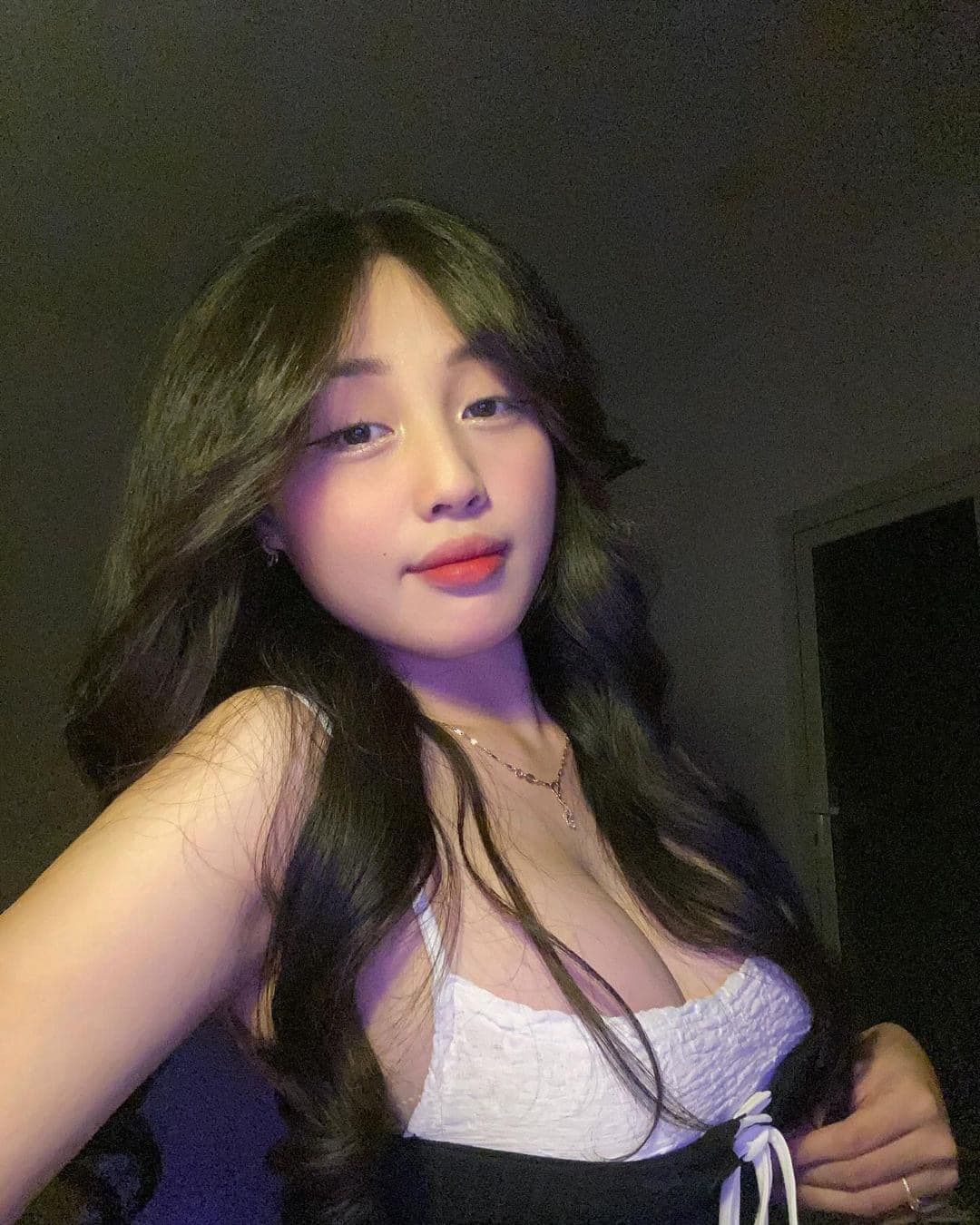 Hình ảnh gái xinh tóc dài cute, đẹp nhất 2025