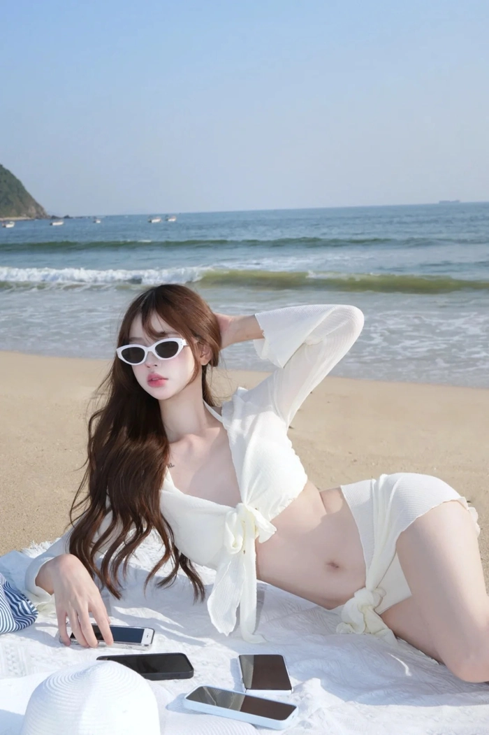 Ảnh gái xinh Trung Quốc chân dài body chuẩn sexy mlem