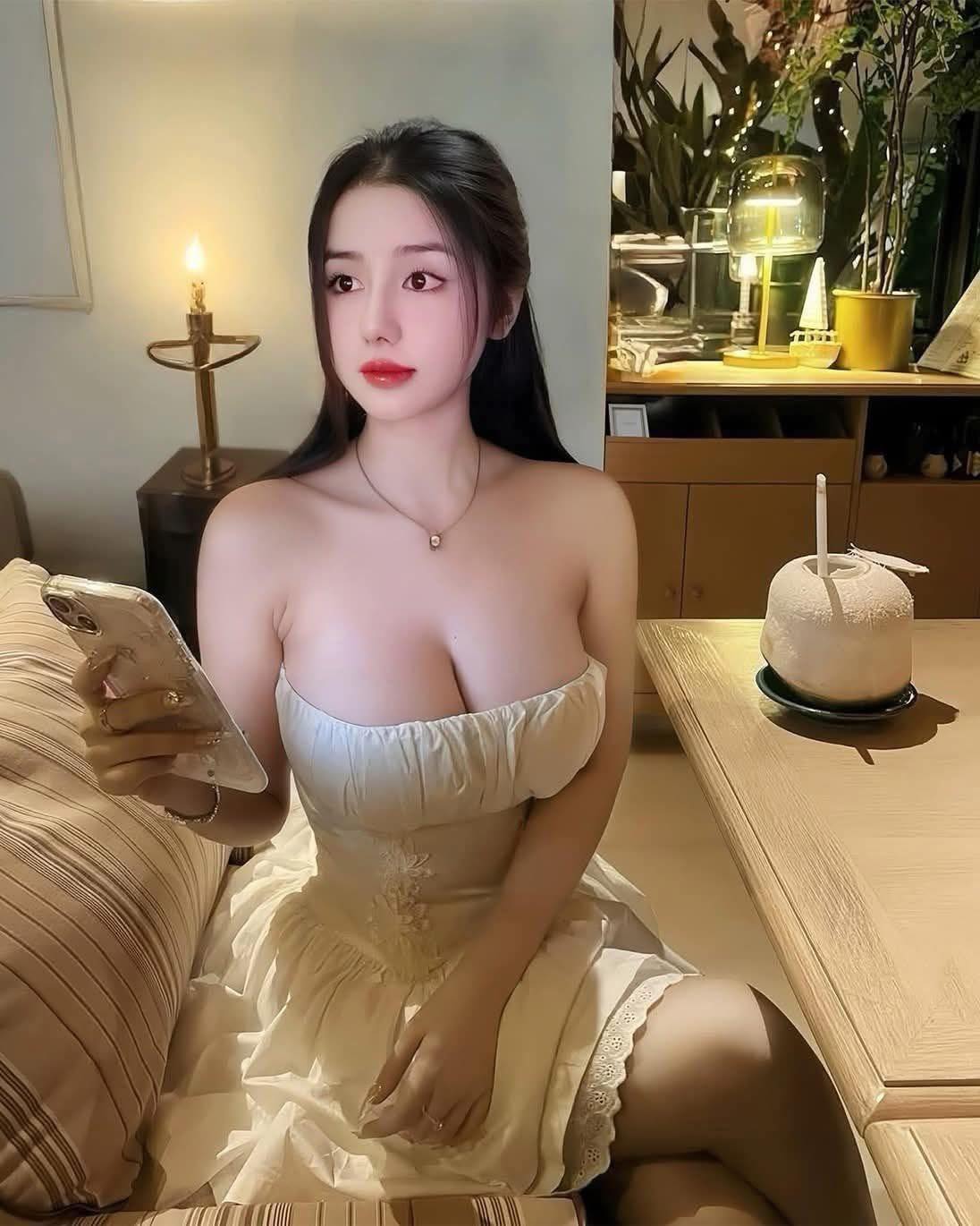 Bộ ảnh vòng 1 tự nhiên đẹp nhất thế giới