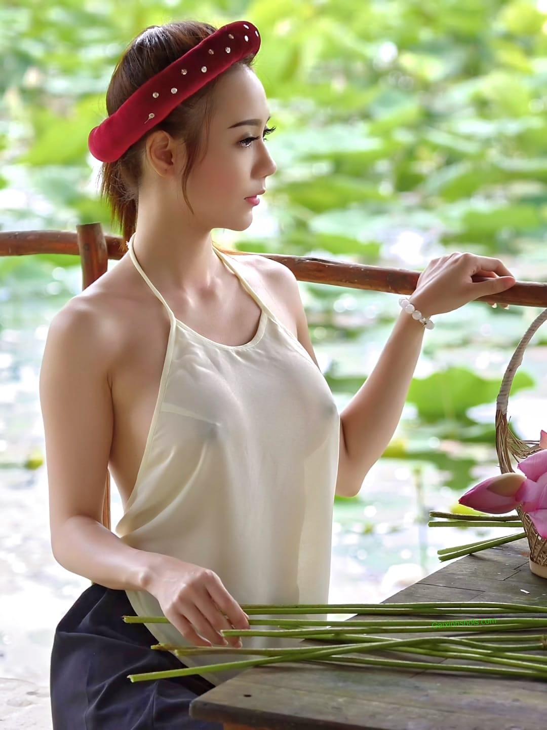 Ảnh gái xinh 18 Việt Nam vú to ngực đẹp Thả Rông