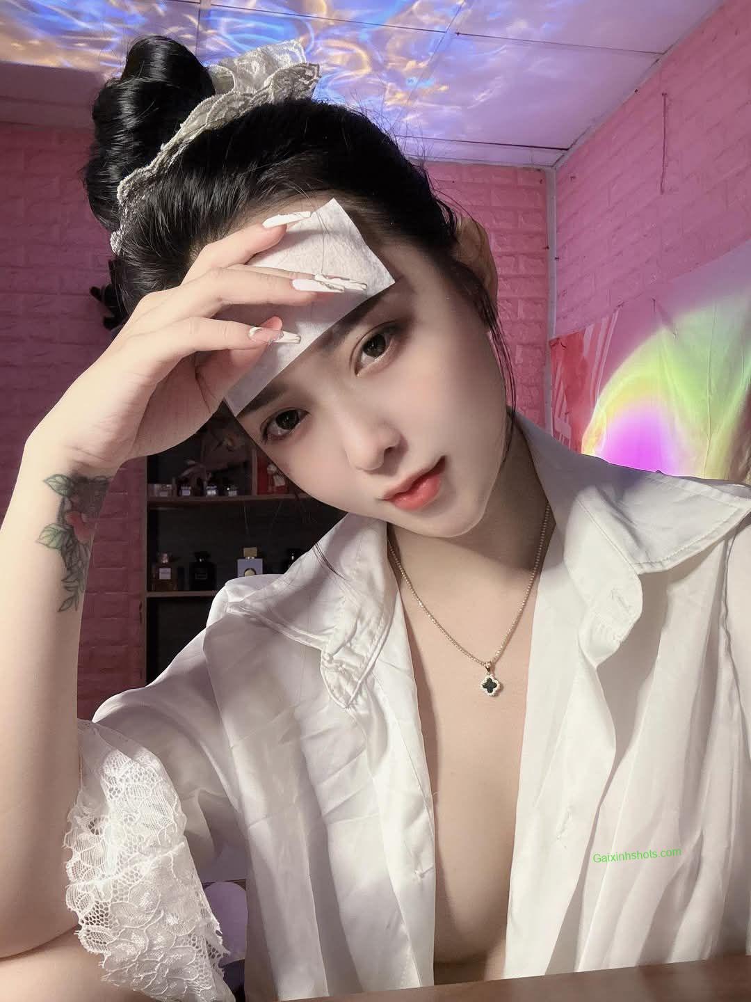 Ảnh gái Việt Nam show hàng vú to, mông đẹp cực 