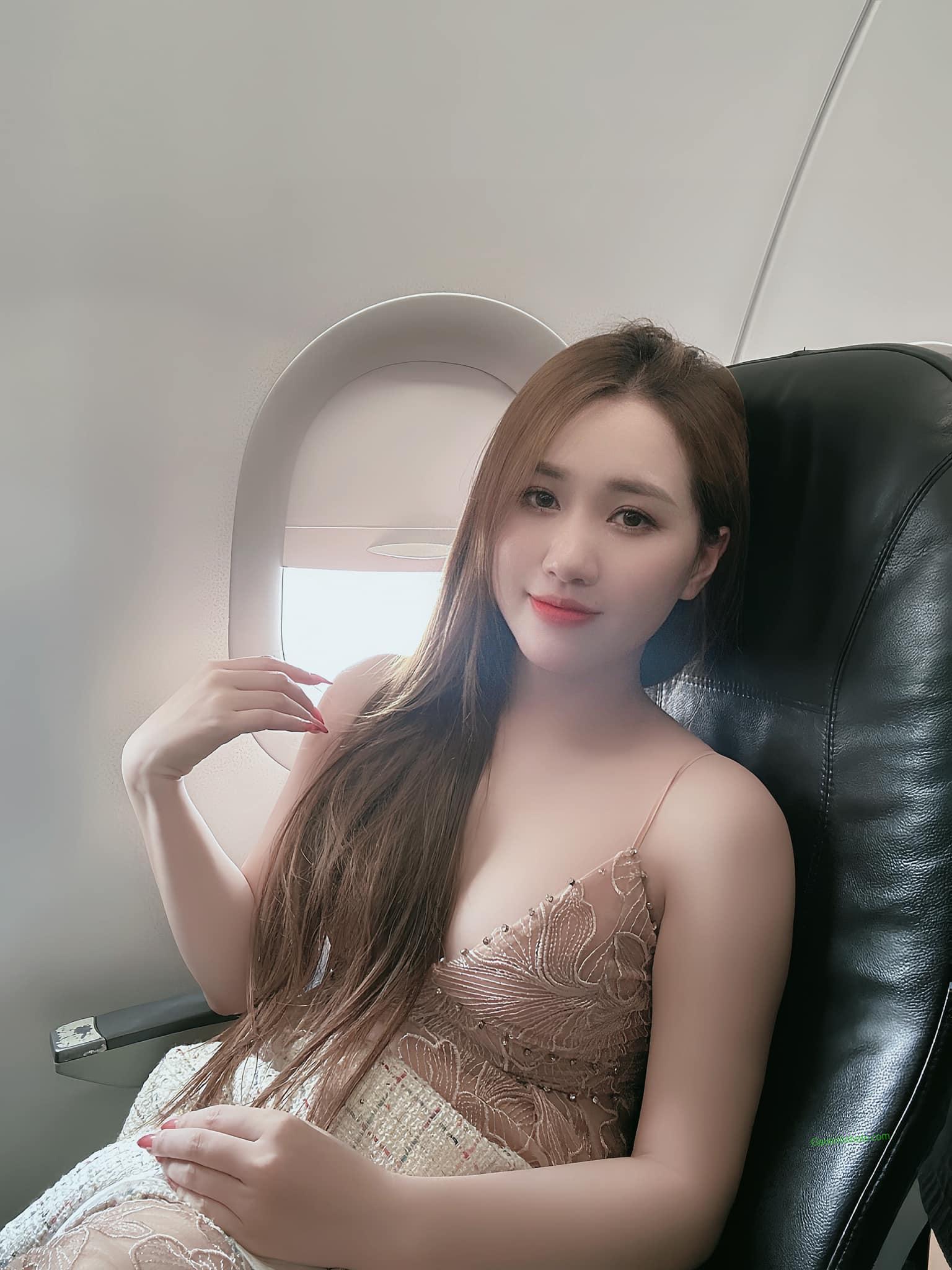 Ảnh gái xinh khoe vú bự