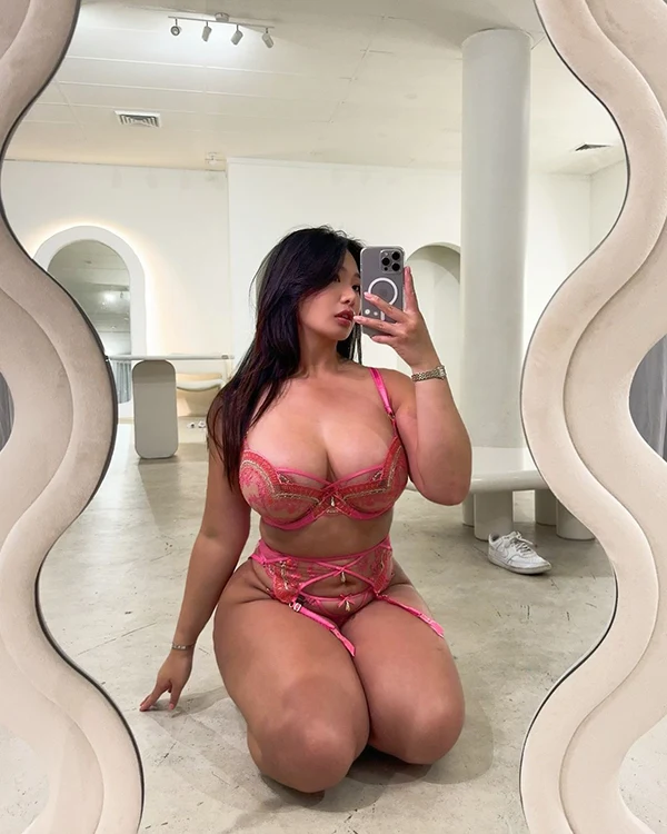 Ảnh gái xinh Trung Quốc với kiểu tóc ngắn cá tính nhưng vẫn đầy nữ tính