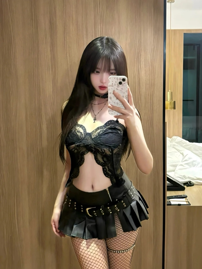 Cô gái ấy khiến nắng cũng phải dịu lại