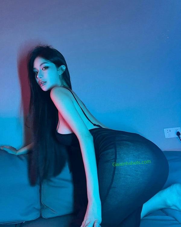 Mông đẹp cực sexy từ góc nhìn phía sau