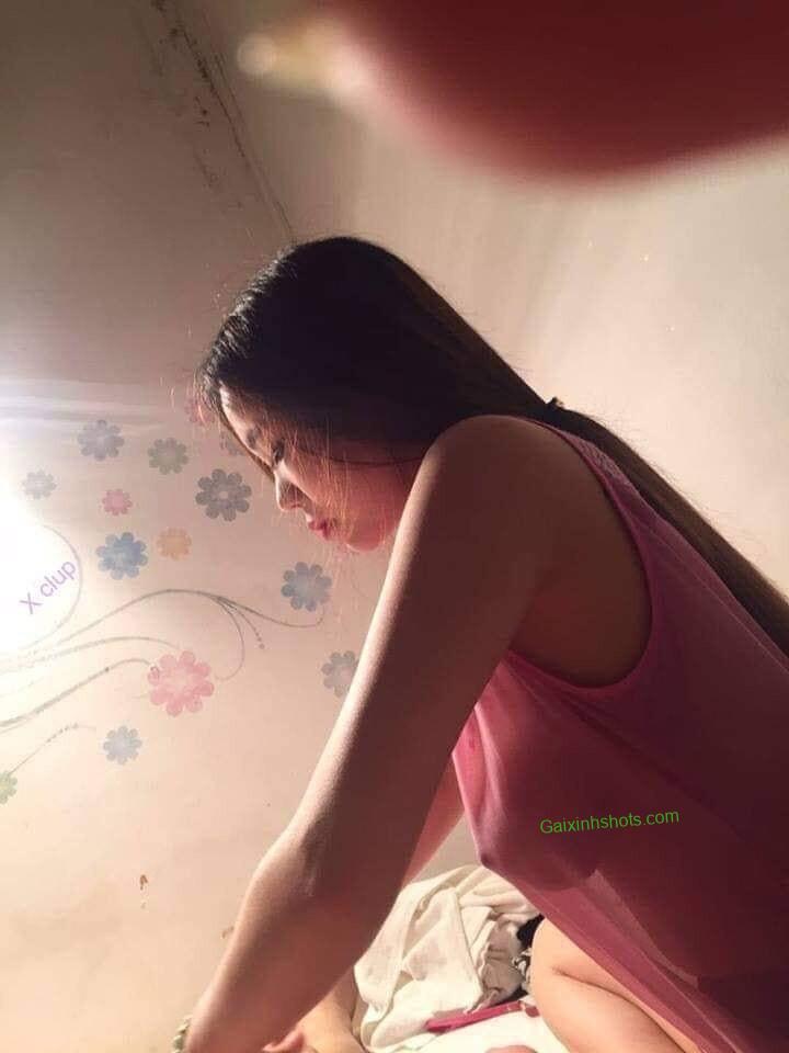 Ảnh sex chụp lén gái xinh show hàng cực nét