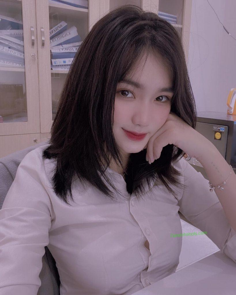 Ảnh em gái khỏa thân Trung Quốc khoe hàng không che