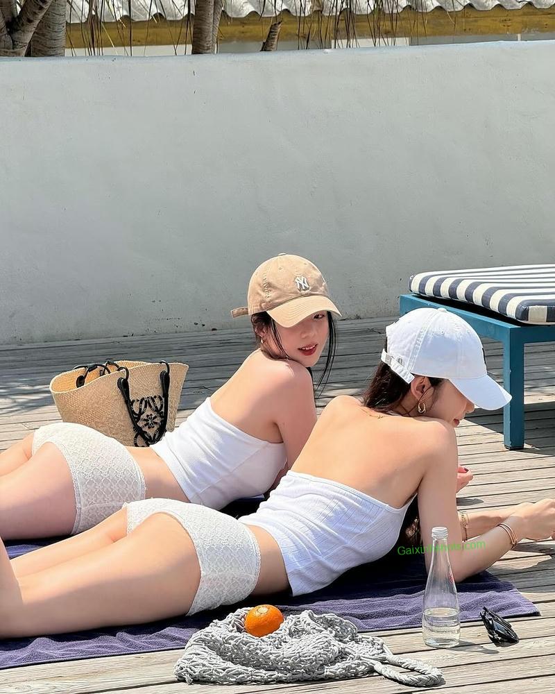 Ảnh mông to khiến các anh không thể rời mắt