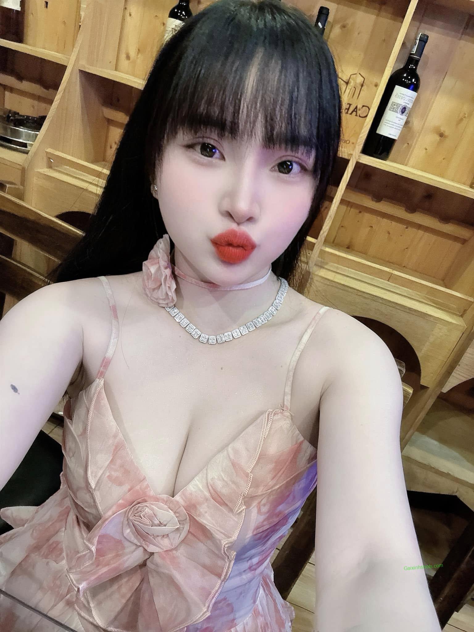 Bộ Sưu Tập Ảnh Gái Xinh Khoe Vú To Gợi Cảm