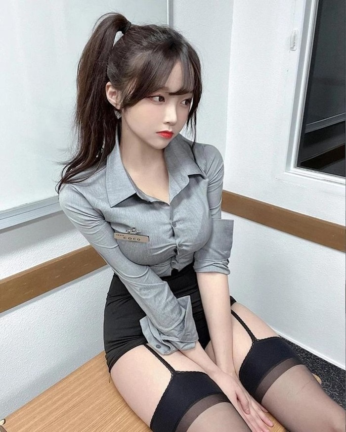 Ảnh gái vú to căng tròn đốt cháy mọi ánh nhìn