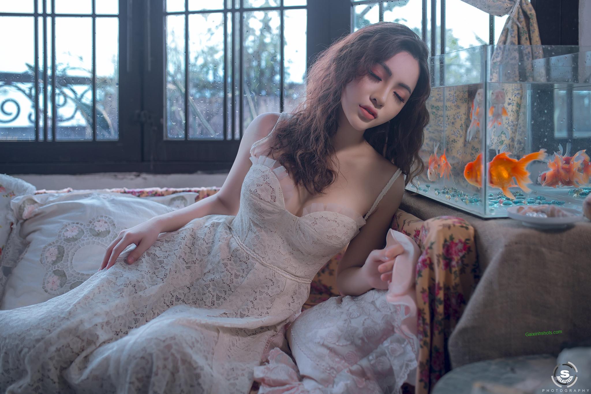 Ảnh gái xinh lộ vú to khiến chàng thèm chảy nước miếng