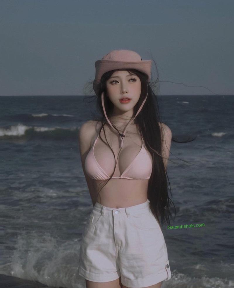 Ảnh Gái Vú To Gợi Cảm Và Sức Hút Của Phụ Nữ Hiện Đại