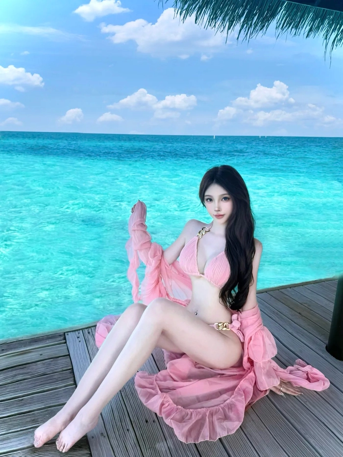 Bộ Ảnh Gái Đẹp Mặc Bikini Thiếu Vải, Siêu Gợi Cảm