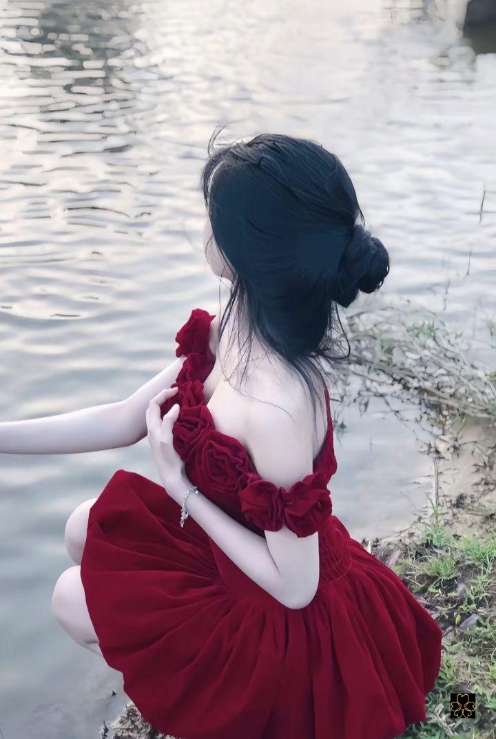 Ảnh Girl Che Mặt Đáng Yêu