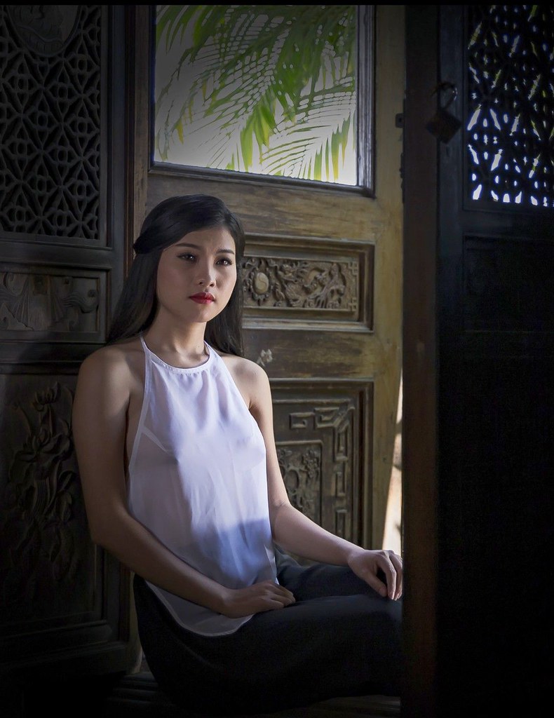 Ảnh lộ hàng 18+ gái xinh khoe vú đẹp