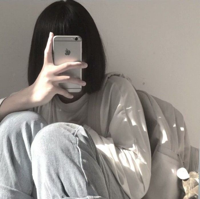 Ảnh che mặt nữ K8