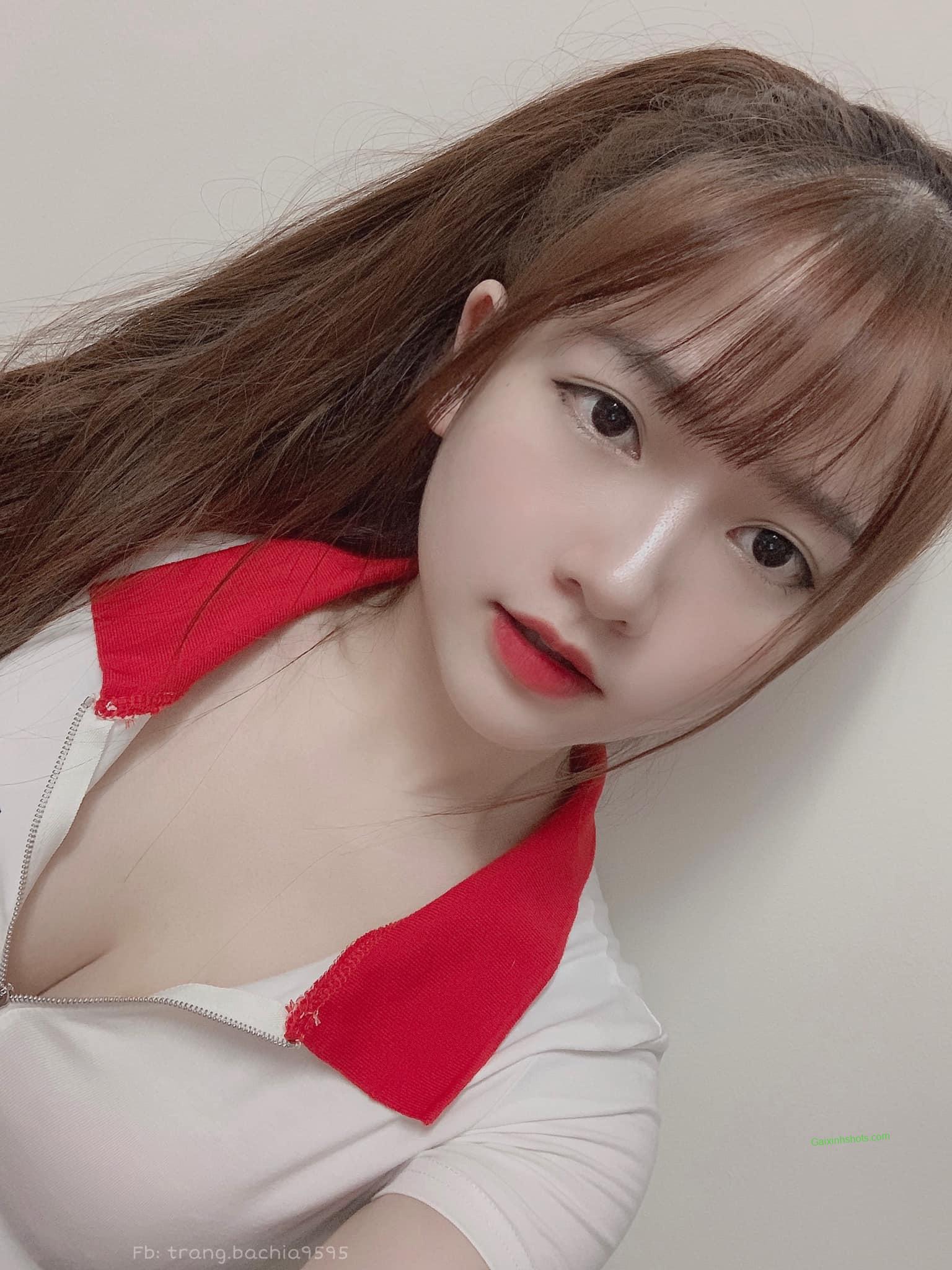 Một bức ảnh selfie nhưng phản ánh thần thái như người mẫu