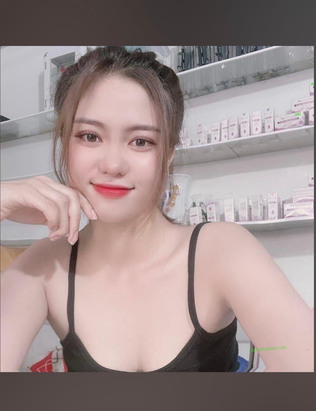 Khi đường cong cơ thể trở thành điểm nhấn hoàn hảo