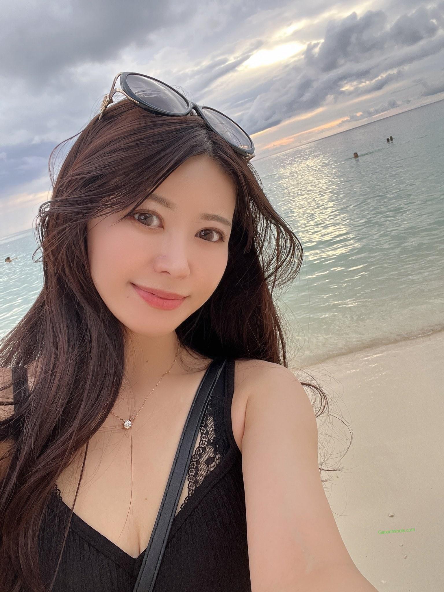 Hình gái xinh đẹp Nhật Bản khoe vú to